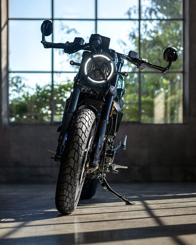 Scrambler-Ducati-Nightshift-Emerald-Green-MY26-overview-mosaic-gallery-1080x1350-05-768x960